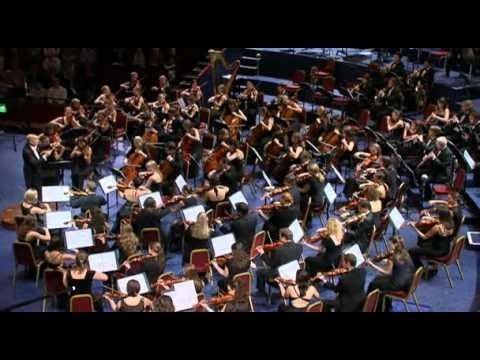 *Tchaikovsky 5th Symphony - (WHOLE) - Concert-Classic*
