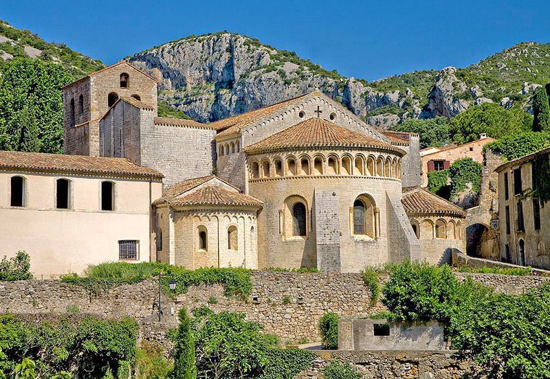 Saint-Guilhem-Maison-du-Grand-Site.jpg